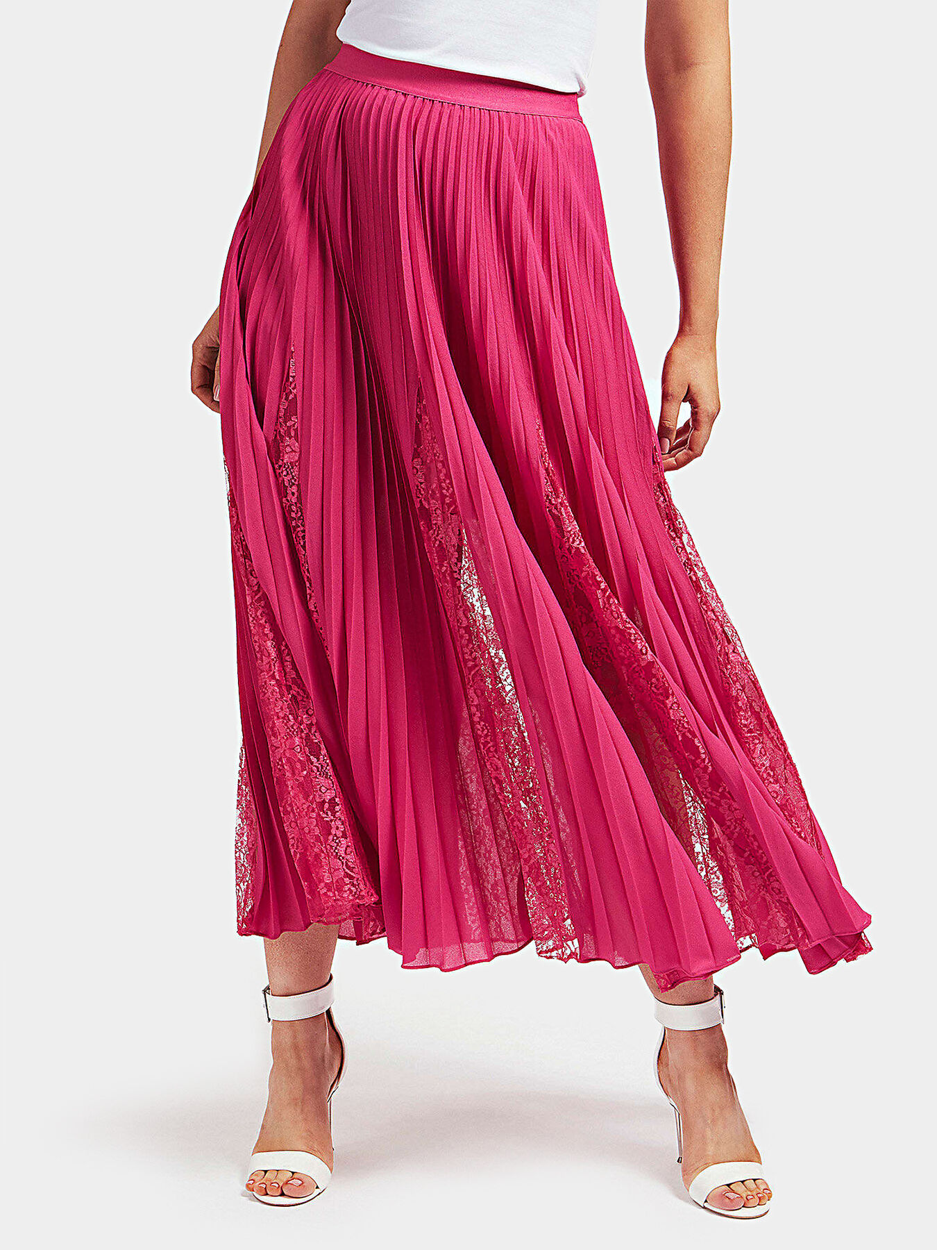 LUISA Pleated skirt with lace inserts brand GUESS Globalbrandsstore en