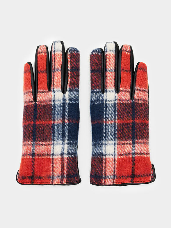 Gloves with checkered print - 1