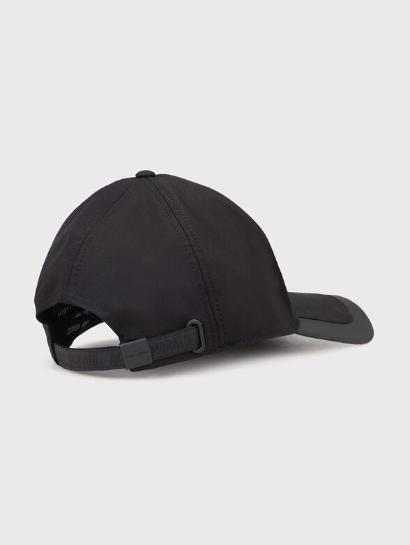 Baseball cap with embossed logo - 2
