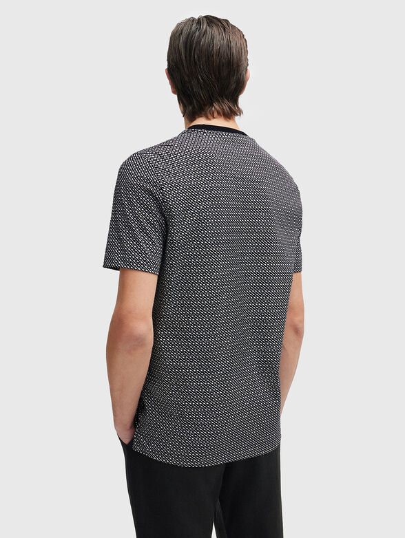 T-shirt with contrasting neckline - 3