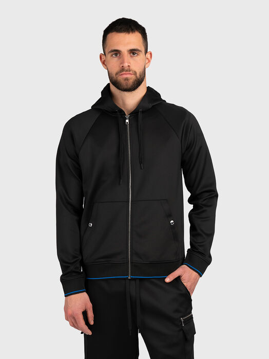 Hooded sweatshirt with contrasting details