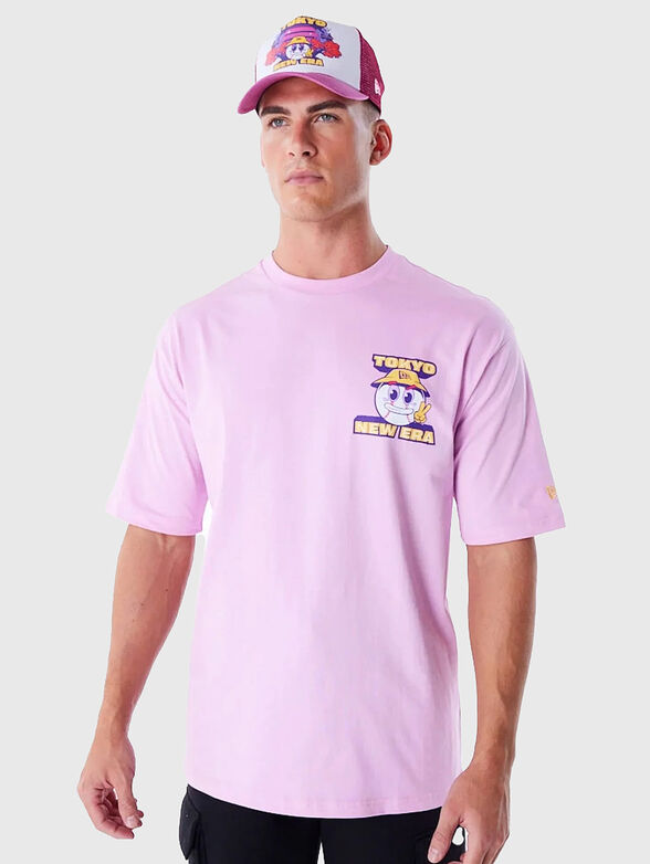 Pink t-shirt with a print on the back - 0
