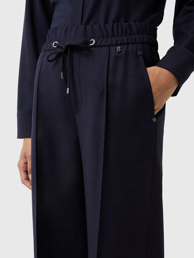 ELLA wool trousers with wide legs - 3