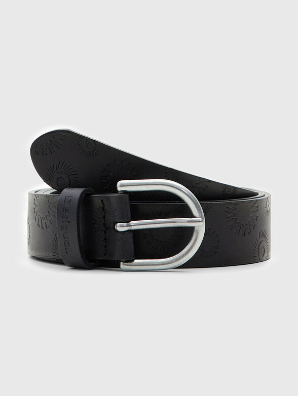 Leather belt with embossed texture - 1
