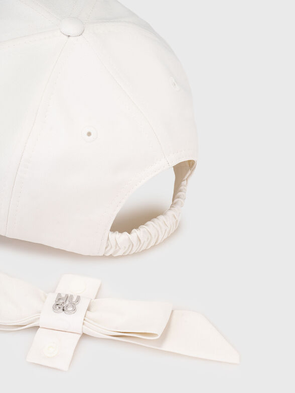 Baseball cap with accent ribbon - 6
