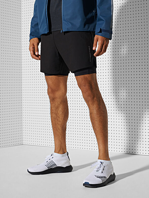 Sport shorts with two layers - 3