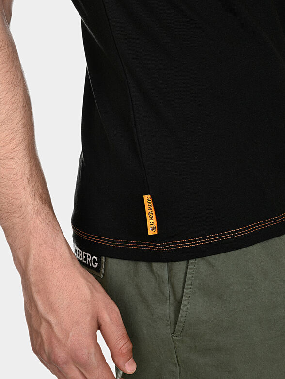 TS003 Black t-shirt with art details - 6