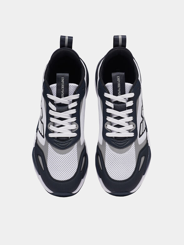 Sneakers with contrasting details - 6