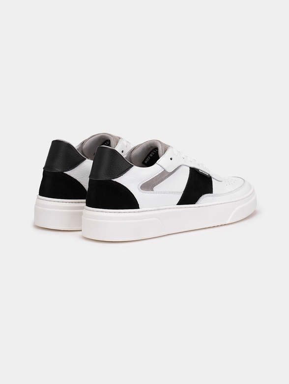 Black and white sneakers  - 3