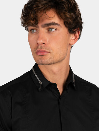 Shirt with zip on the collar - 5