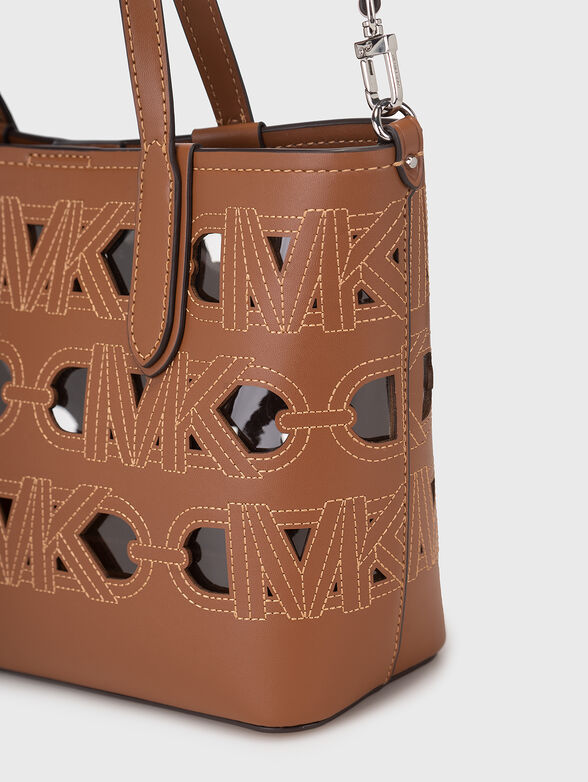 Perforated logo-detail handbag in black  - 5