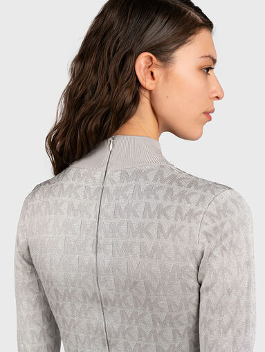 Silver dress with monogram logo print - 4