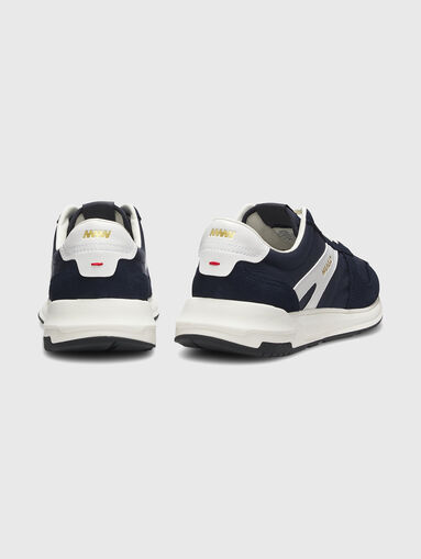 Black sport shoes - 3