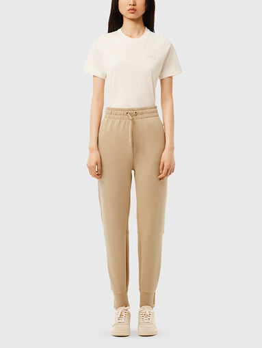 Beige sweatpants with logo details - 3