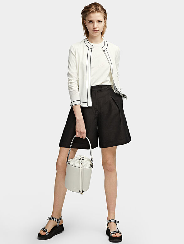 Sweater with long sleeves and logo accent - 2