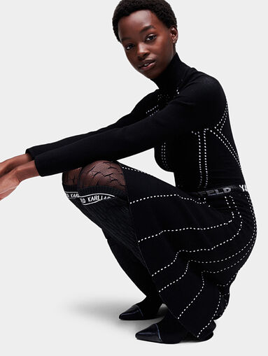 Knit dress with branded waist - 5