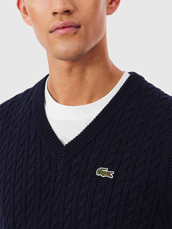 Cable knit cotton sweater vest - 4