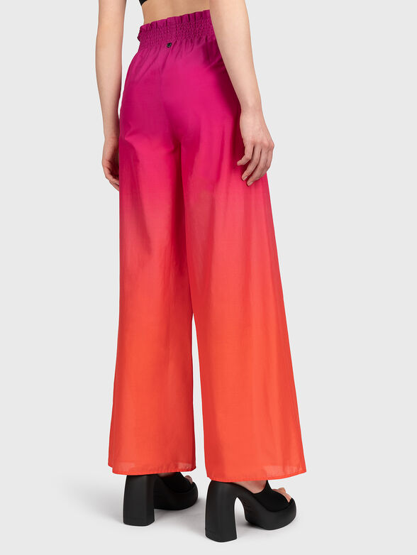 Pants with wide legs and ombre effect - 2