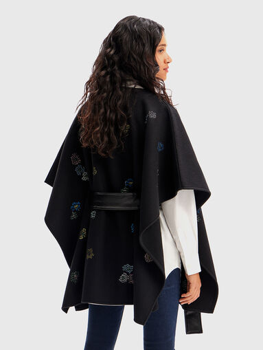 Poncho with accent embroideries - 3