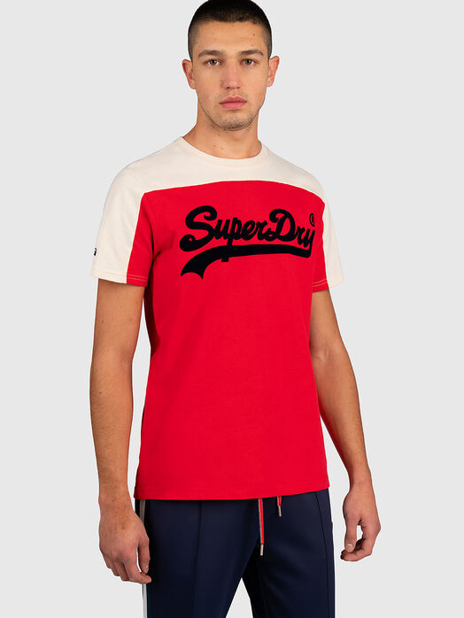 T-shirt with logo