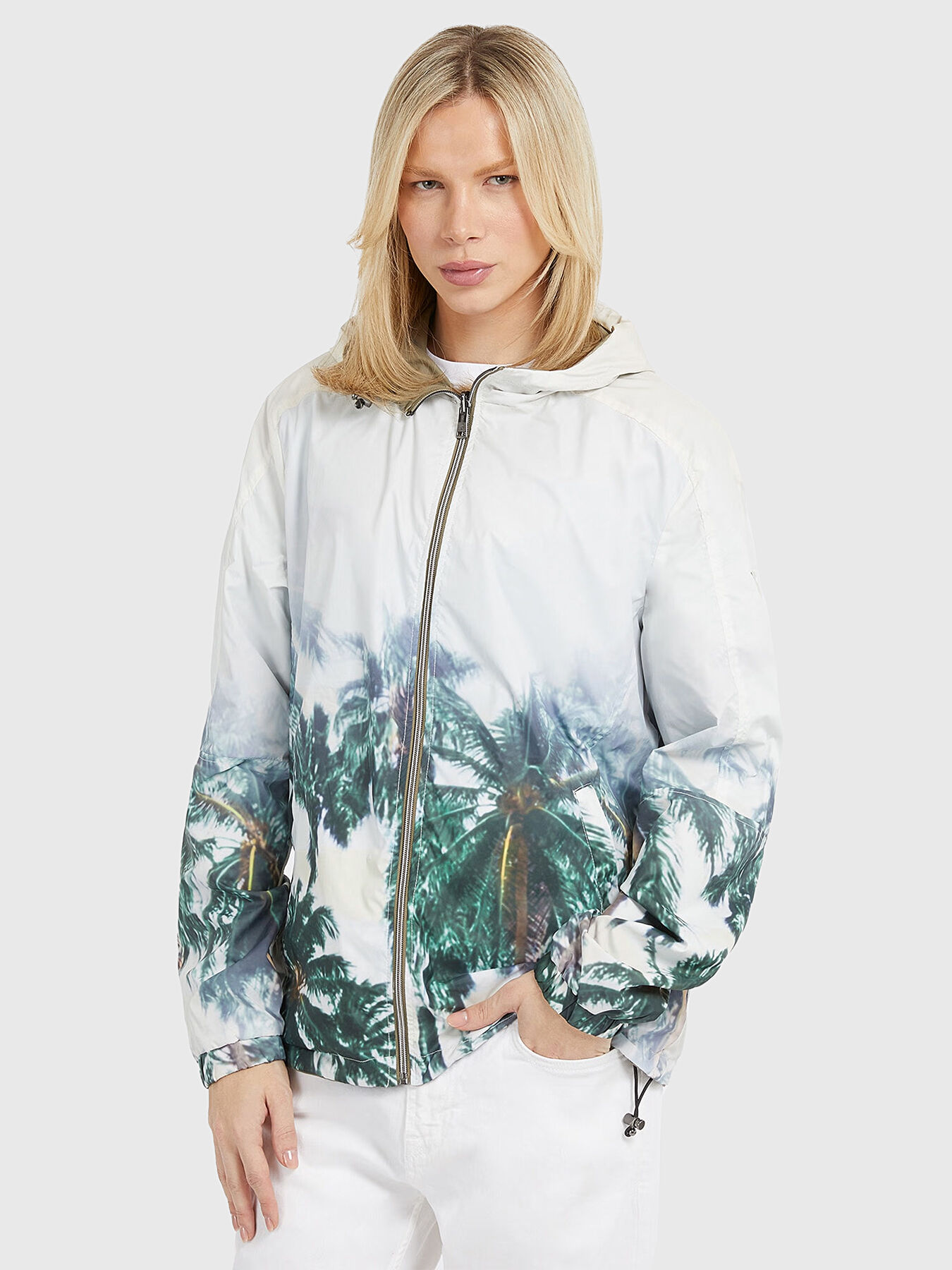 Reversible windbreaker with hood brand GUESS Globalbrandsstore en
