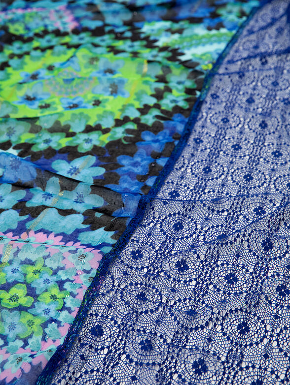 GALACTIC Scarf with embroidered lace - 4
