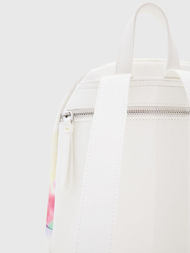White backpack with contrast print - 3
