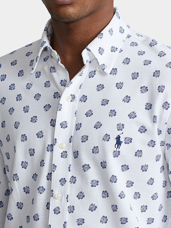 Shirt with floral accents - 3