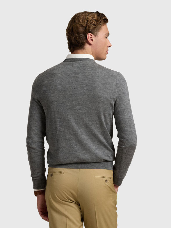 Wool sweater with oval neckline - 3
