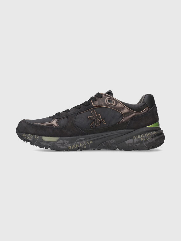 Sneakers with a logo detail - 4