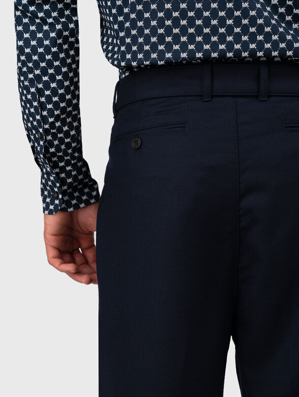 Dark blue trousers with belt - 3