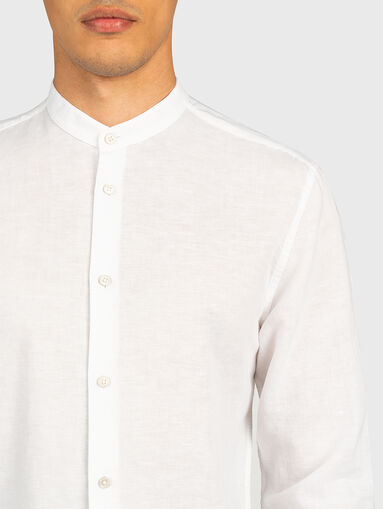 Linen blend shirt in white color - 3