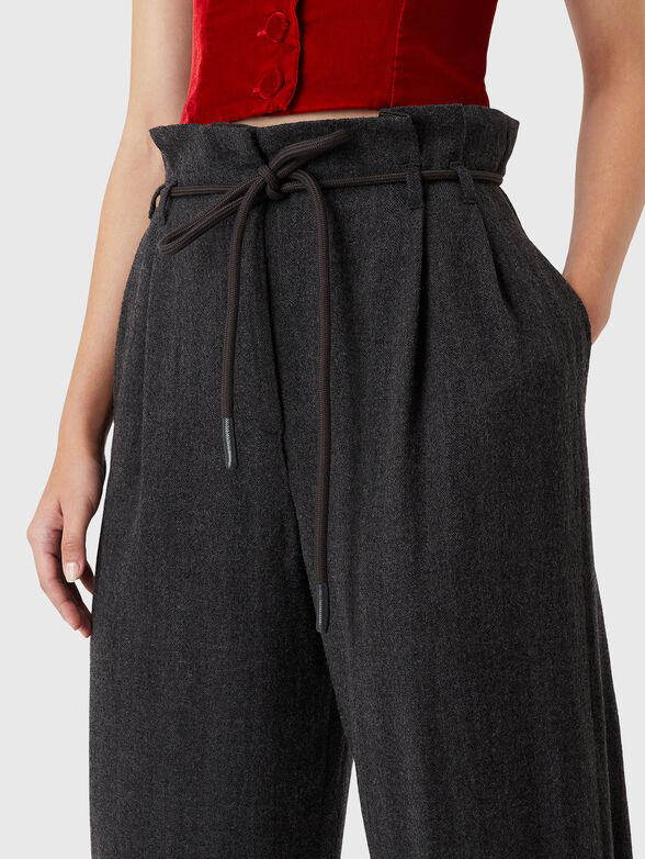 High-waisted wool trousers - 3