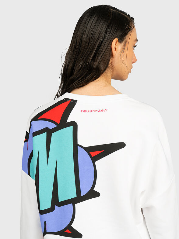 White sweatshirt - 2