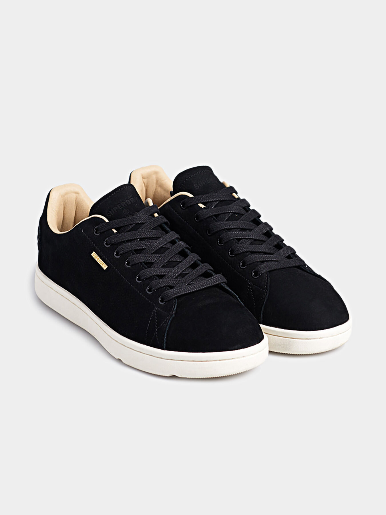 Black sneakers with logo details brand SUPERDRY Globalbrandsstore en