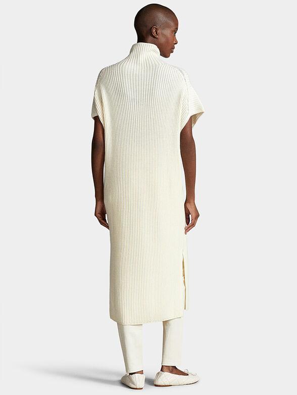 Midi dress with short sleeves and elastic rips - 2