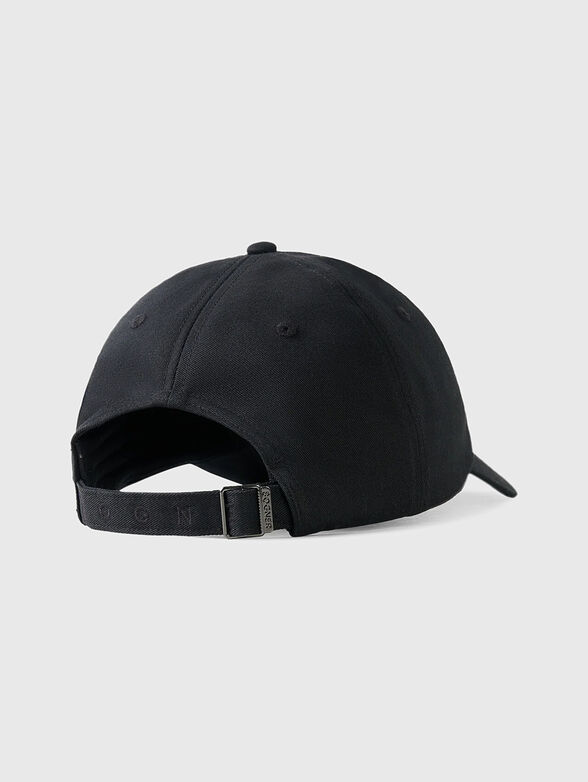 Black cap with a visor - 2