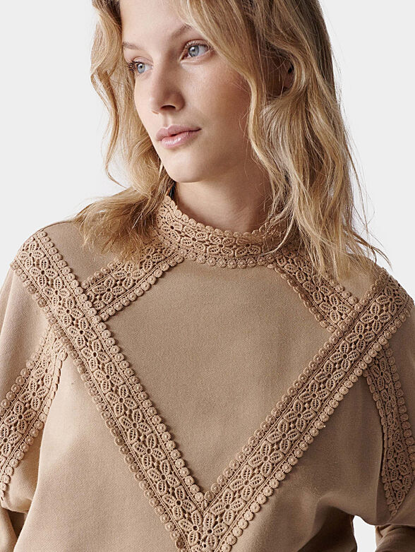 Beige sweater with lace accents - 6