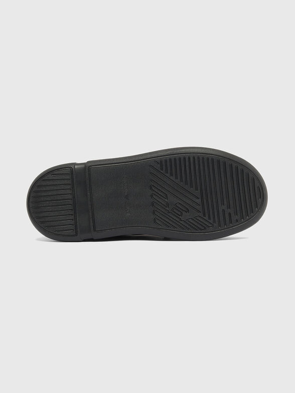 Sneakers with accent details - 5