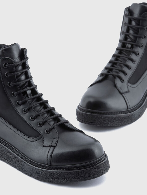 Leather boots with laces - 4