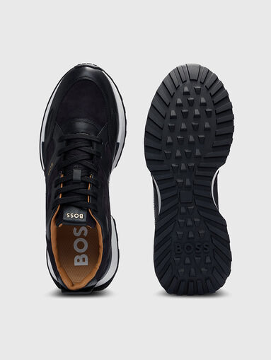 Sports shoes with logo - 5