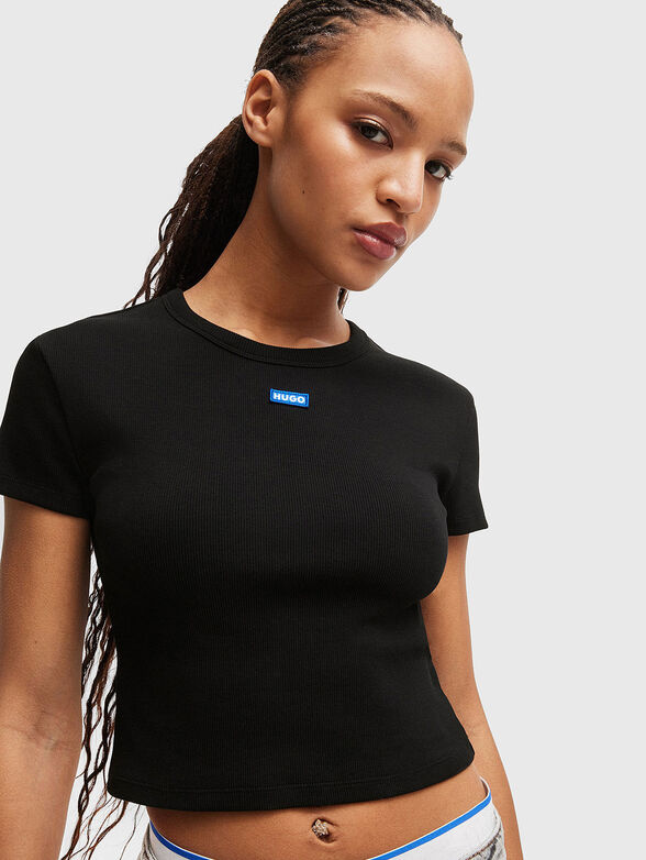 Short T-shirt with logo detail - 4