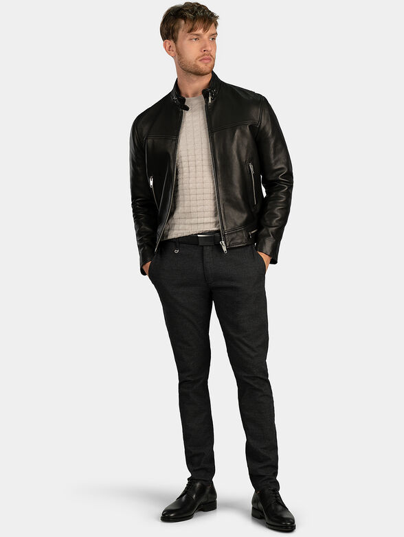 Beige sweater with texture - 4