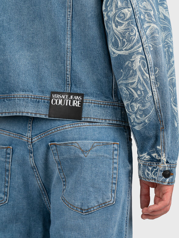 Denim jacket with white print - 6