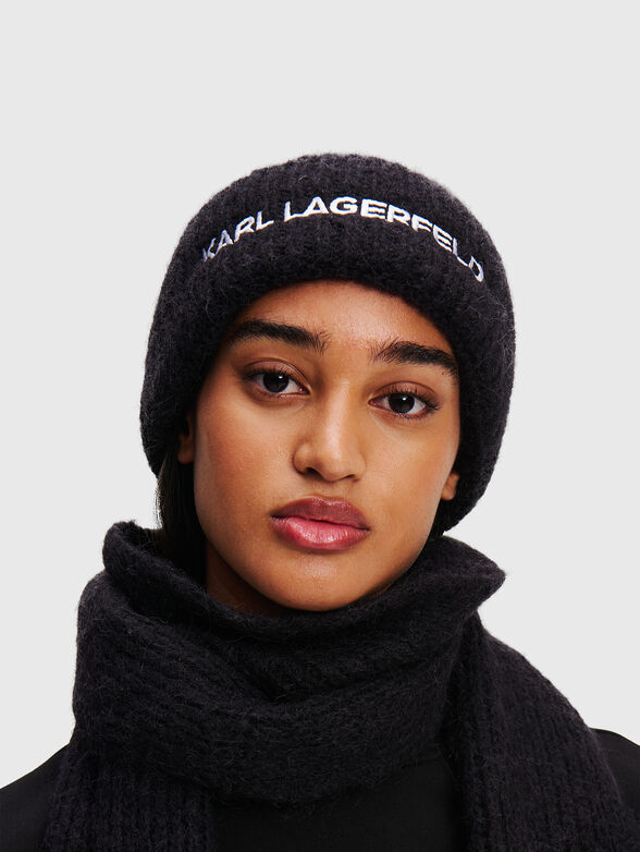 Knitted hat with contrast logo - 2
