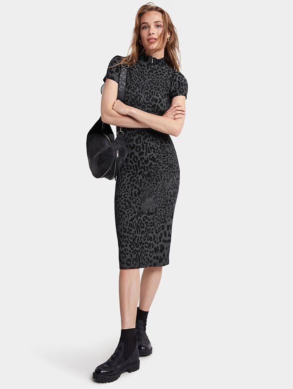 Dress with leopard print - 3