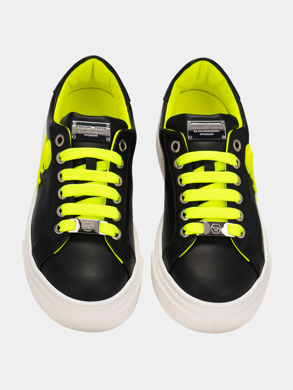 Leather shoes with neon details - 6