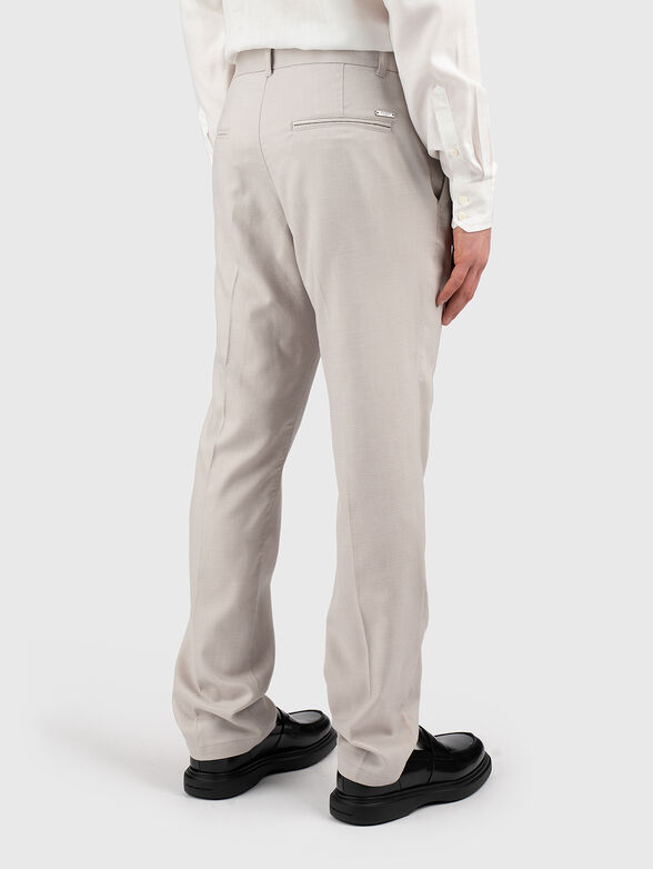 Straight-leg trousers with pockets - 2