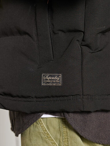 Hooded vest with buttons - 5