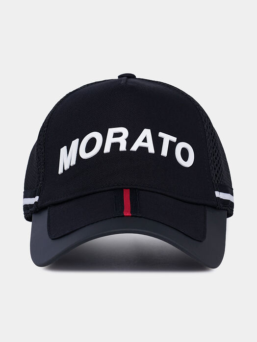 Baseball cap with contrasting details